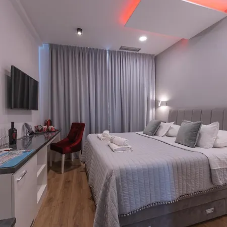 Bed and Breakfast Sky & Sun Luxury With Private Parking In The Garage Ζαντάρ