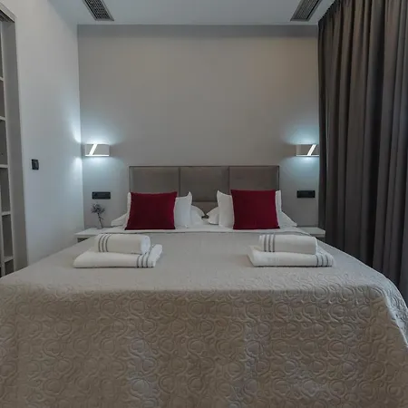 Sky & Sun Luxury With Private Parking In The Garage Bed and Breakfast Ζαντάρ