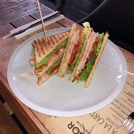 Sky & Sun Luxury With Private Parking In The Garage 4* 자다르