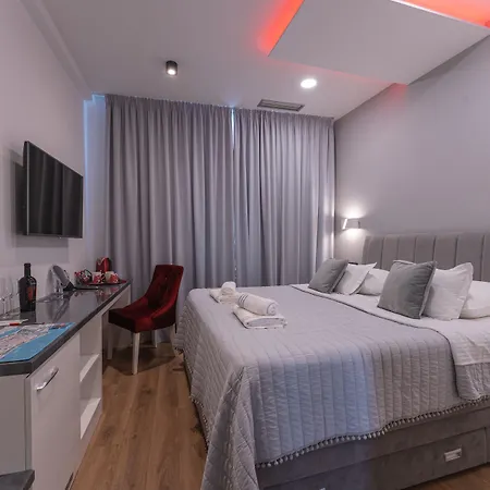 Sky & Sun Luxury With Private Parking In The Garage 4*