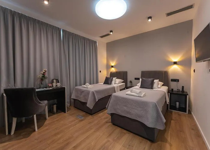 krevet i doručak Sky & Sun Luxury With Private Parking In The Garage