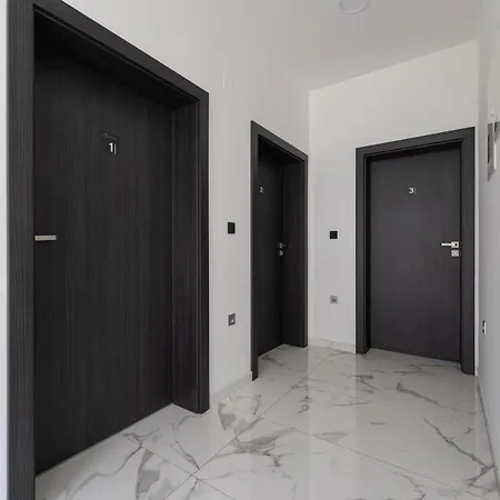 Sky & Sun Luxury With Private Parking In The Garage Zadar